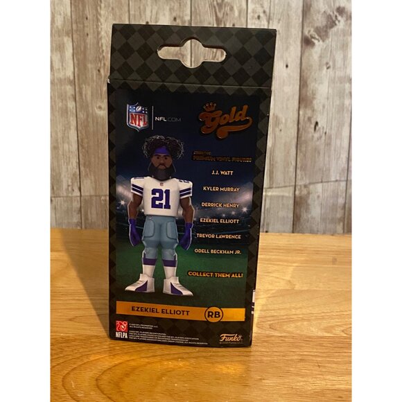 EZEKIEL ELLIOTT - Dallas Cowboys Funko Gold Premium Vinyl 5" NFL Figure - Picture 4 of 7
